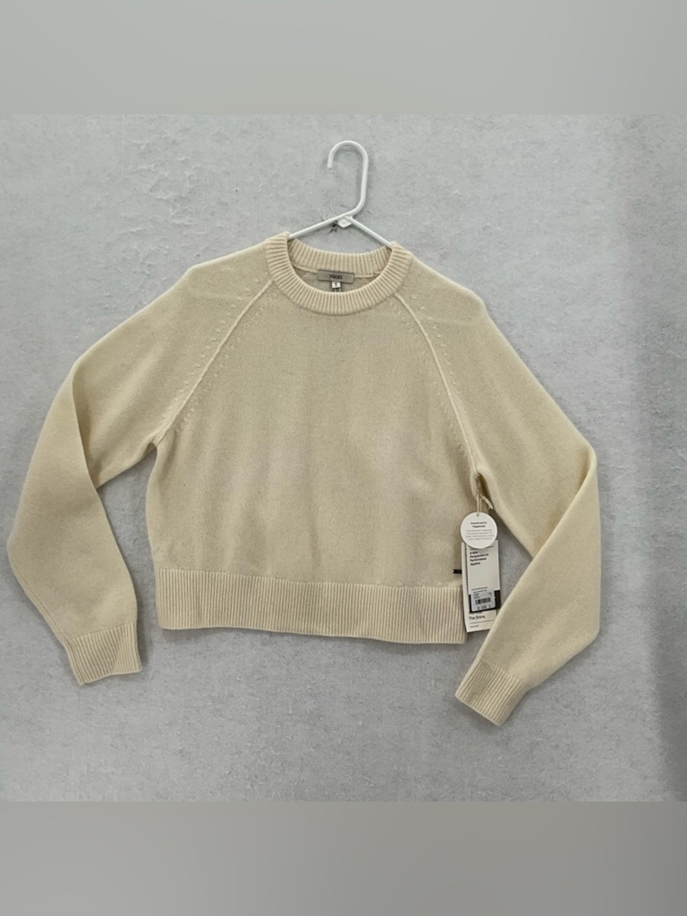 NWT Vuori Émilie Cashmere Crew Porcelain Medium VW2050